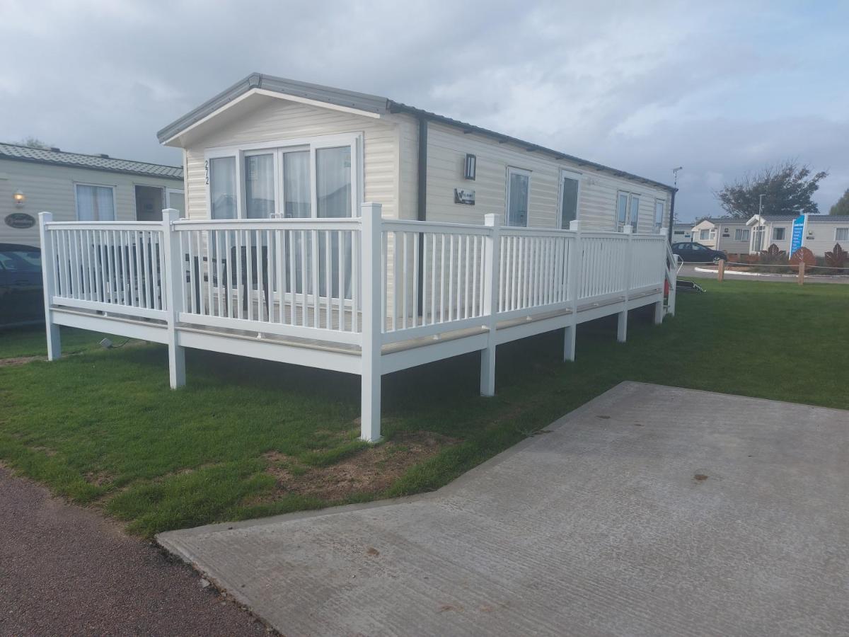 Sophie'S Caravan Camber Exterior photo